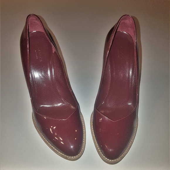 Gucci Shoes - Gucci Diamond Vernice Burgundy Pump